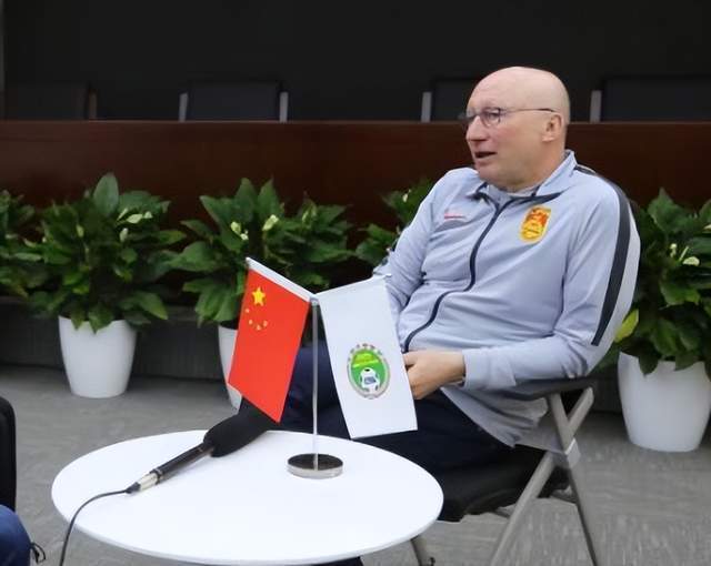 囊中羞涩 囊中羞涩