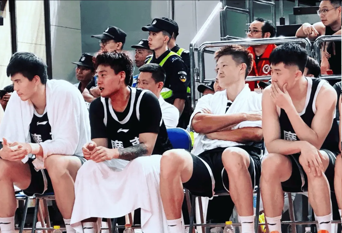 amp, 他认为周鹏 amp, 他认为周鹏